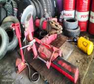 Ongkos pasang ban truk