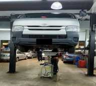 Jasa service sedang mobil Toyota Hiace