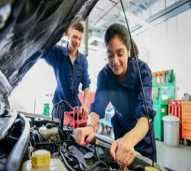 Jasa Servis Berat Kendaraan Dinas Roda 4