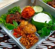 nasi kotak ayam bakar/ikan